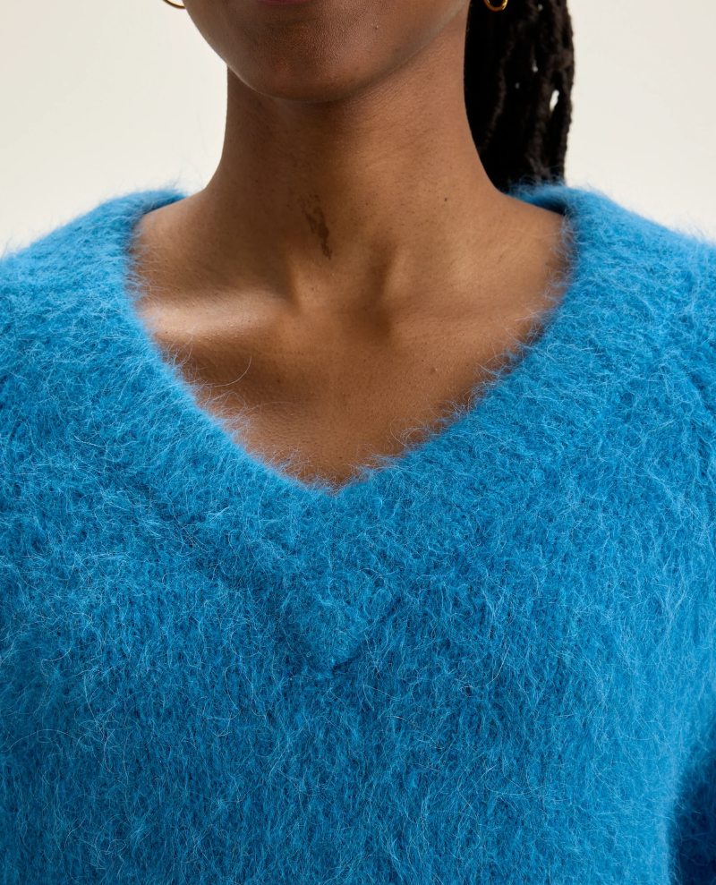 Bellerose Daruz Ocean Blue V-Neck Knit