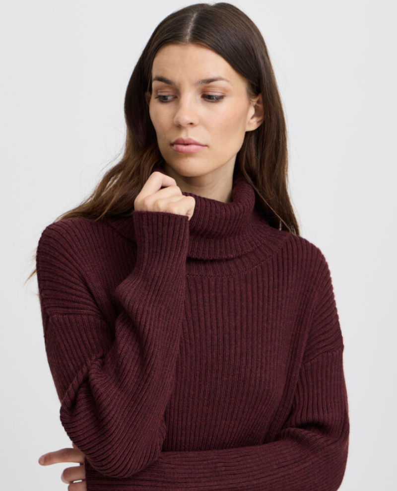 Ichi Andosa Port Royale Burgundy Knit Dress