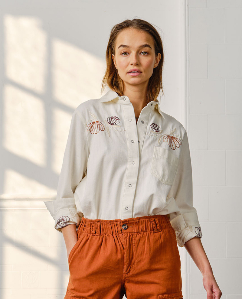 Seventy Mochi Flor Ray Ecru Embroidered Shirt